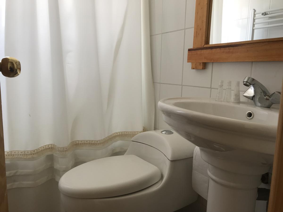 Hostal Los Pioneros プエルト・ナタレス エクステリア 写真